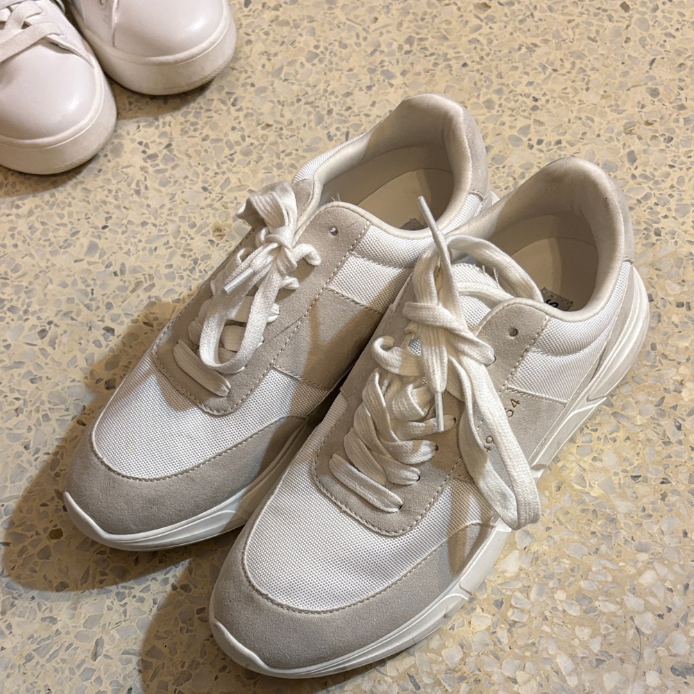 Steve Madden White and Cream Sneakers